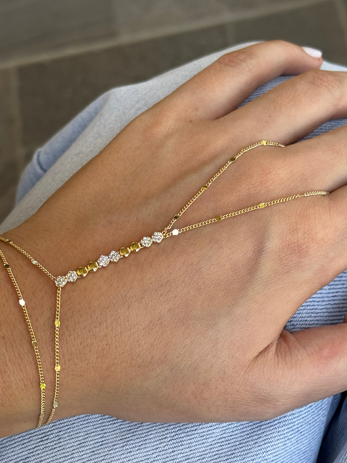 honey handchain