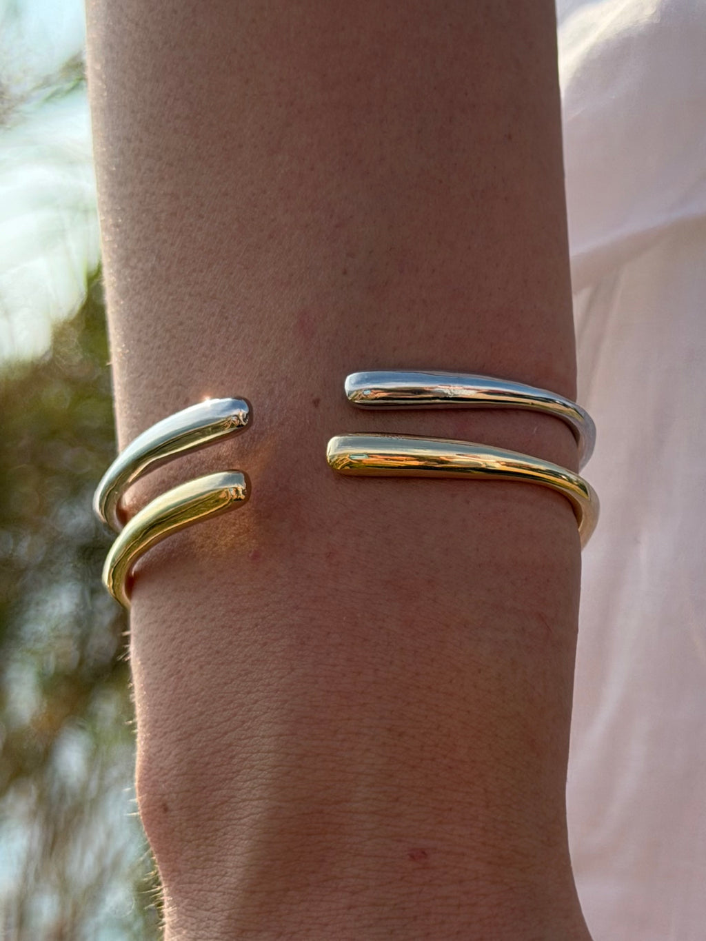 Gloss bangle