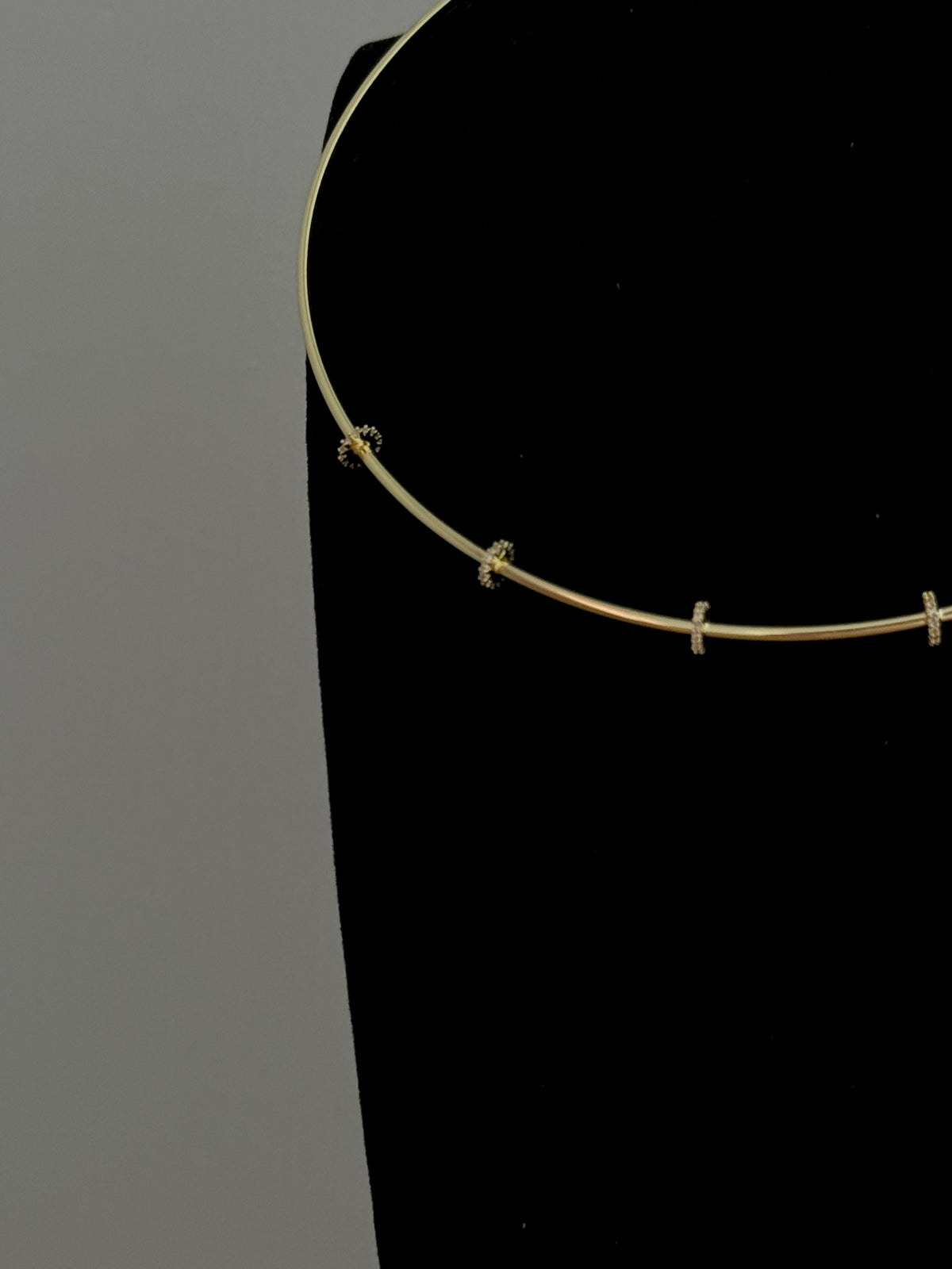 Velvet Chocker