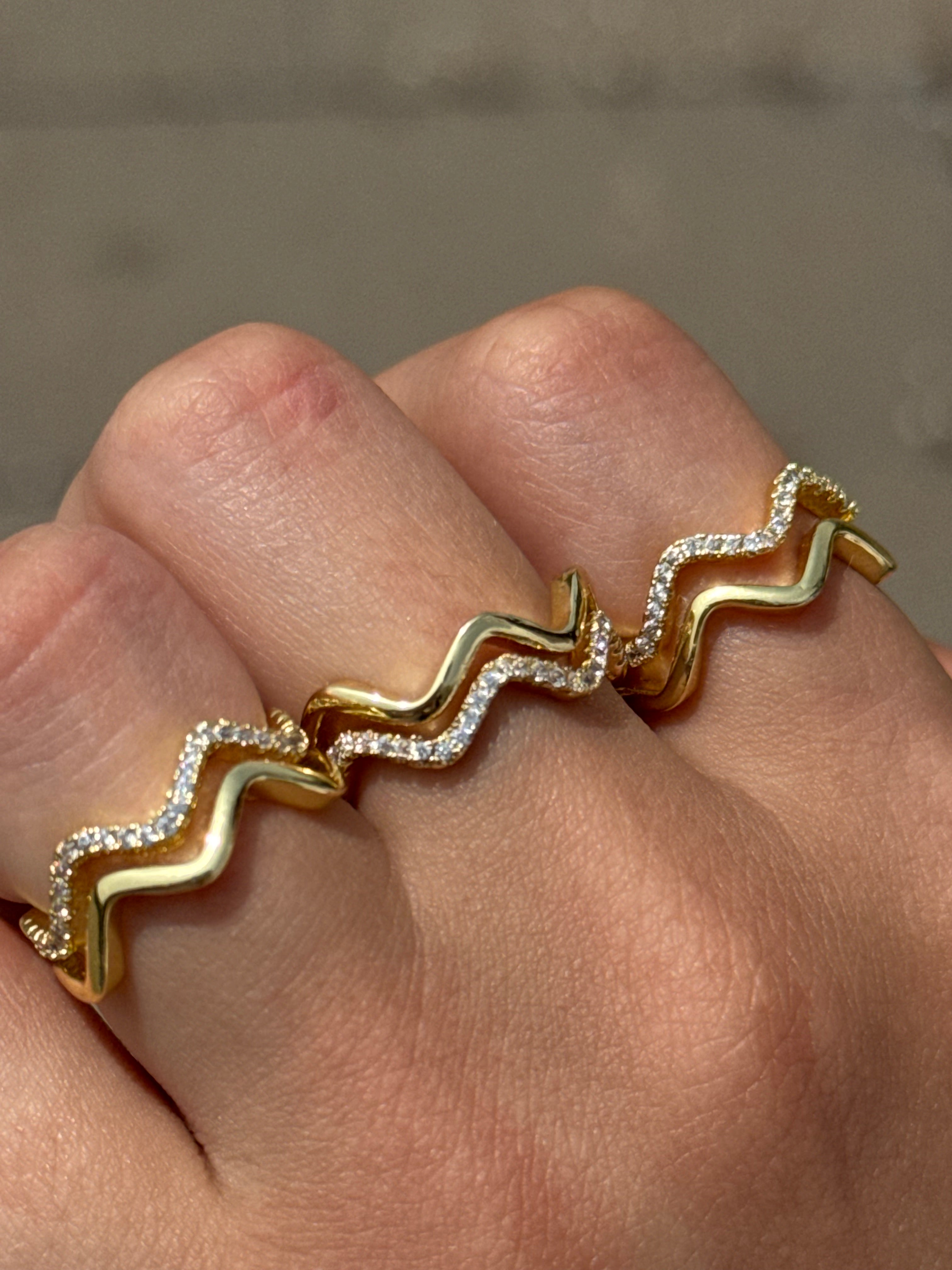 Mawj Ring