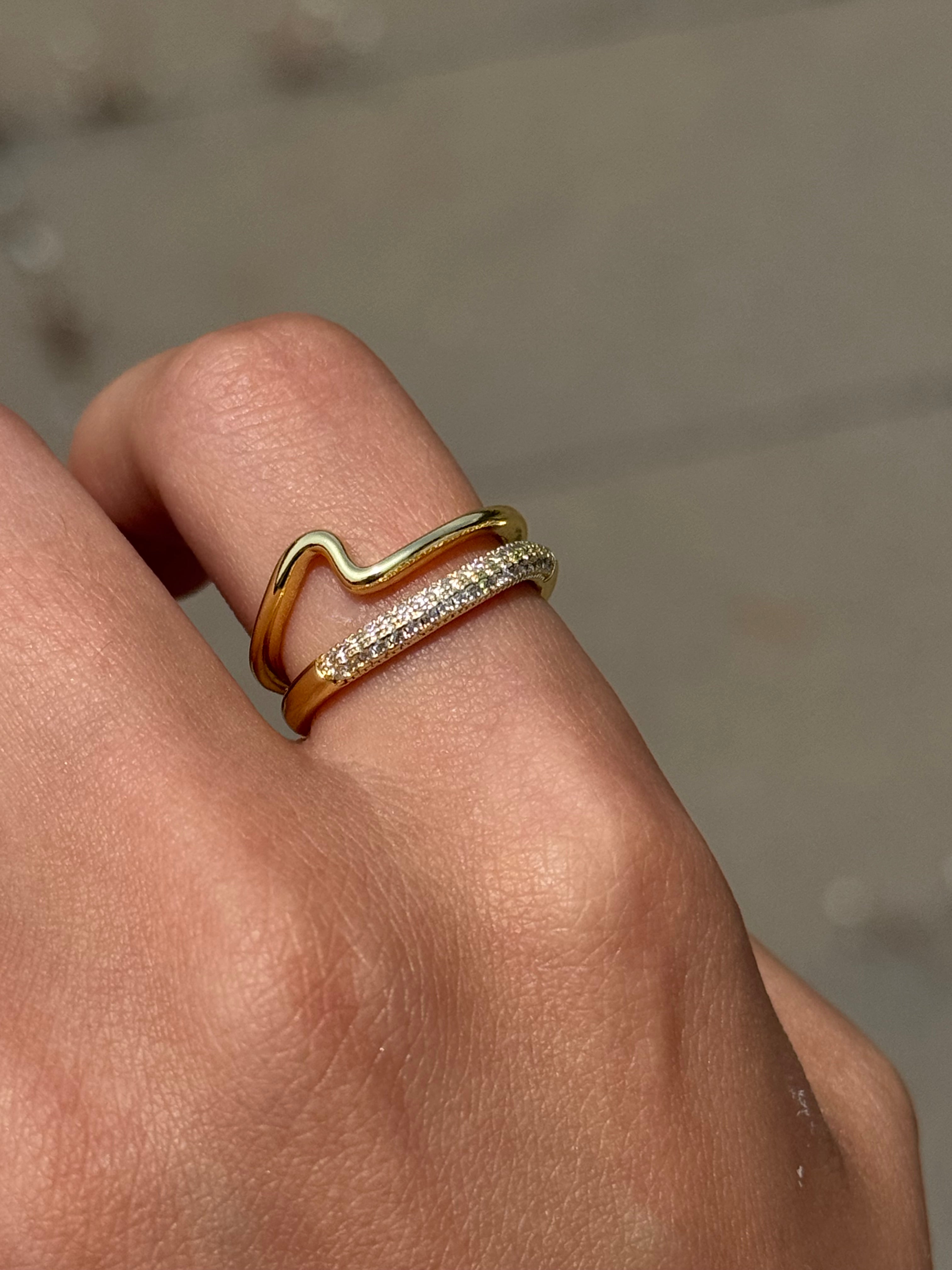 Wave Ring